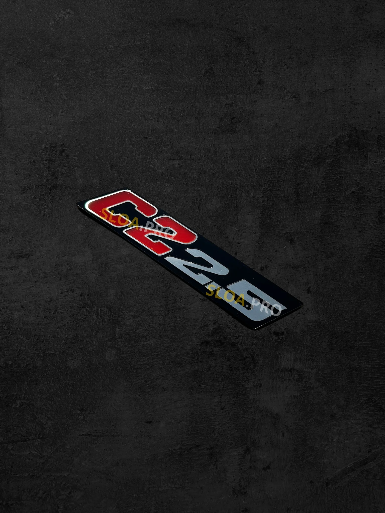 Emblemat C2 2.5 BMW Alpina grill, czarny znaczek skręcany E30, akcesoria tuningowe BMW Classic, napis 3D C2 2.5 na atrapę.